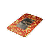 赤い背景の黄色きらめくの黄金のハート バスマット (アングル)