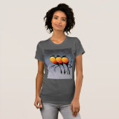 赤い胸の鳥のTシャツ Tシャツ (正面フル)