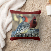 赤い腹のウッドペッカーと赤い（鳥）ショウジョウコウカンチョウ クッション (ブランケット)