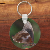 赤い花に白と茶色の蝶 キーホルダー (正面)