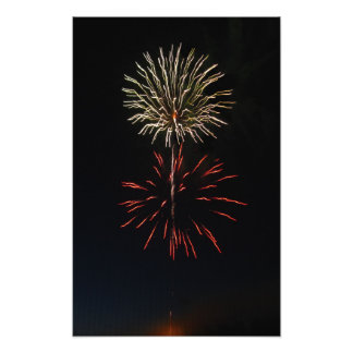 赤い花火が上がる白い花火 フォトプリント