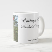 赤い葉と歩道 – Martha's Vineyard ジャンボコーヒーマグカップ (正面右)