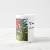 赤い葉と歩道 – Martha's Vineyard ボーンチャイナマグカップ (正面)