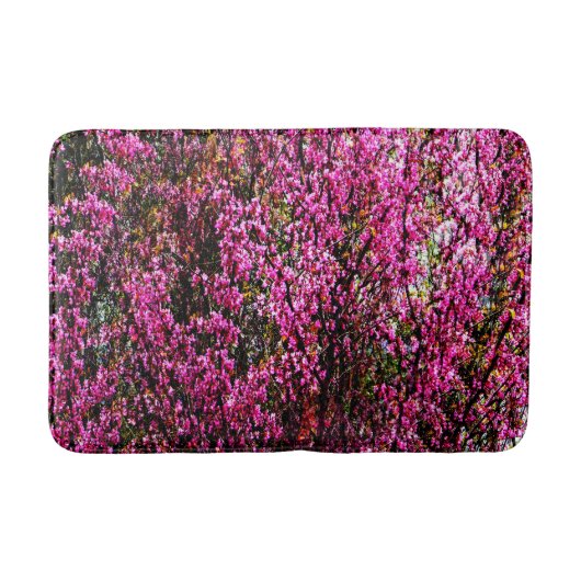 赤い蕾の花…..... バスマット (正面)