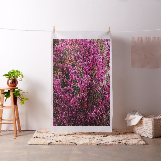 赤い蕾の花…..... ファブリック (インサイチュ)