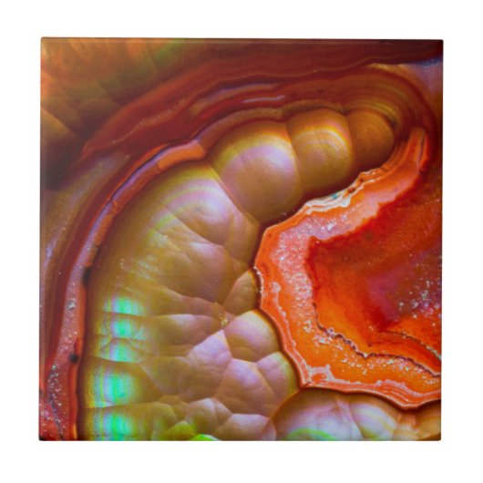 赤い虹色のファイアオパール タイル (正面)