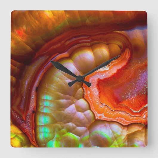 赤い虹色の炎オパール スクエア壁時計 (正面)