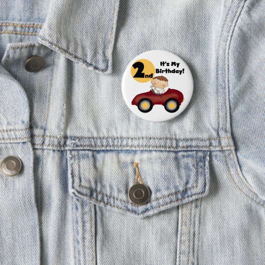 赤い車の男の子2nd誕生日Tシャツとギフト 缶バッジ (インサイチュ)
