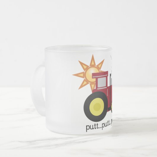 赤い農場トラクターのTシャツおよびギフト フロストグラスマグカップ (正面左)