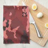 赤い迷彩パターン キッチンタオル (四つ折り)