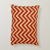 赤い金ゴールドのグリッターのジグザグ形のストライプなシェブロンパターン アクセントクッション (裏面(縦))