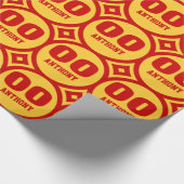 赤い金ゴールドのモダン年の誕生日の名前をカスタムするA8A ラッピングペーパー (角)