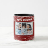 赤い銀色の雪写真冬の窓 マグカップ (中央)