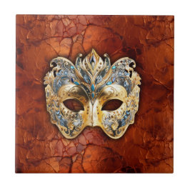 赤い錆の背景に豪華なベネチアンマスク タイル
