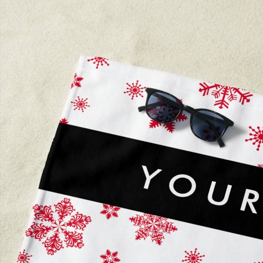 赤い雪の結晶、お名前、パーソナライズ ビーチタオル (インサイチュ)