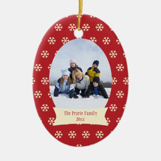 赤い雪片のクリスマスの休日の写真のオーナメント セラミックオーナメント (正面)