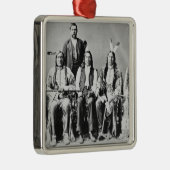 赤い雲(1822年によって導かれるスー族の責任者の委任 メタルオーナメント (右)