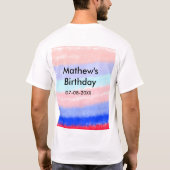 赤い青のアメリカ人の男の子の誕生日の追加の名前の日付 Tシャツ (裏面)