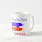 赤い青のクレヨン最高の先生は年名を追加 コーヒーマグカップ (正面右)