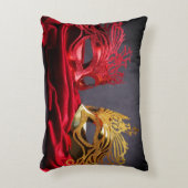 赤い飾ベルベットの仮装マスク アクセントクッション (正面(垂直))