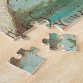 赤い髪のベッドに横たわる美しい少女 ジグソーパズル (側面)