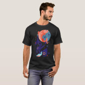 赤い魚の夢の青い幻想生物抽象イラスト Tシャツ (正面フル)