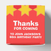 赤い黄色の星模様のパーティーまたはイベントギフトボックス フェイバーボックス (上部)