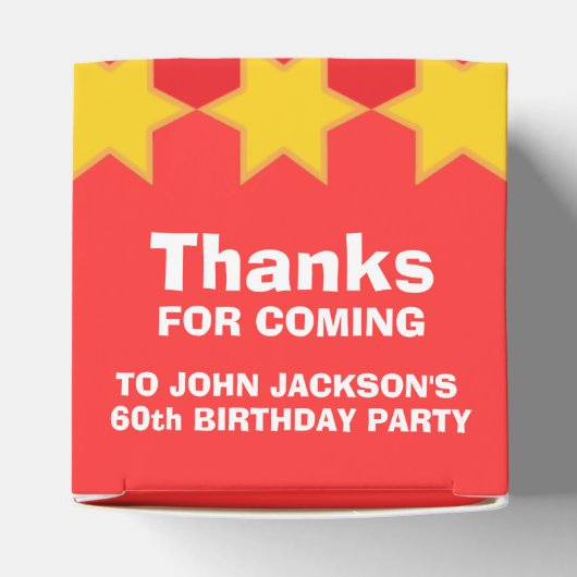 赤い黄色の星模様のパーティーまたはイベントギフトボックス フェイバーボックス (上部)