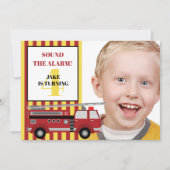 赤い黄色の消防車の子供の4番目の誕生日の写真 招待状 (正面)