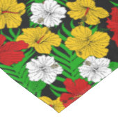 赤い黄色の緑の熱帯性ハイビスカスの花 テーブルクロス (アングル)