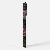 赤い黒い木のモッシーな木の樹皮モノグラム iPhoneケース (右側面)