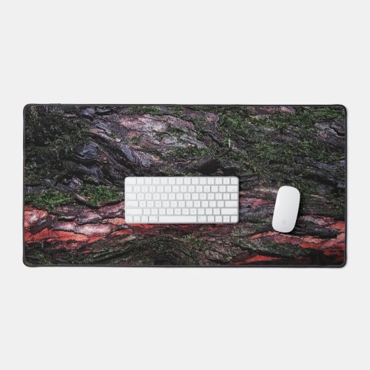 赤い黒い木の苔のような木の樹皮 デスクマット (キーボード&マウス)