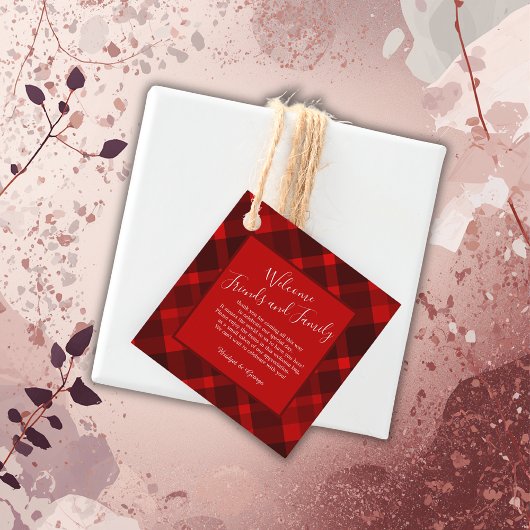 赤い黒のスコティッシュタータンチェック結婚のパターン フェイバータグ