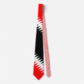 赤い黒のストライプオン白 ネクタイ (正面)