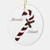 赤い"カップル初めてのクリスマス"の-か白いキャンディ・ケーン セラミックオーナメント (左)