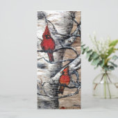 赤い（鳥）ショウジョウコウカンチョウの鳥が樺の木の木のカードに止まった (スタンド正面)