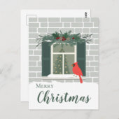 赤い(鳥)ショウジョウコウカンチョウは窓のそばでクリスマス祝い ポストカード (正面/裏面)