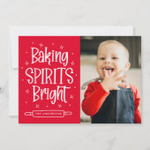 赤い「Baking Spirits Bright」フォト シーズンカード (正面)