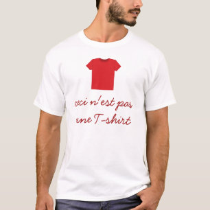赤い Tシャツ