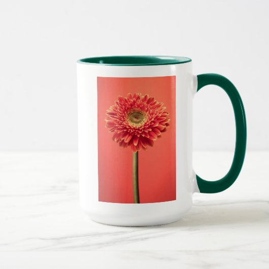 赤いBarbertonのガーベラのデイジーの花 マグカップ (右)