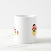 赤いMatryoschkaの人形 コーヒーマグカップ (中央)