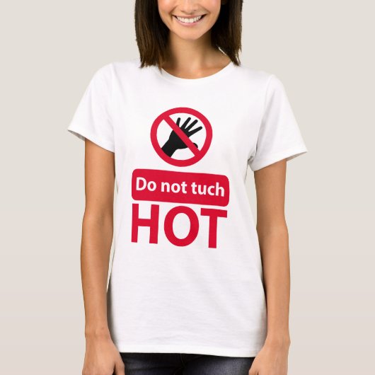 赤いtouch記号を使用しない tシャツ (正面)