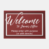赤おもしろい名前をカスタムするオフィスのドアマット ドアマット (正面)