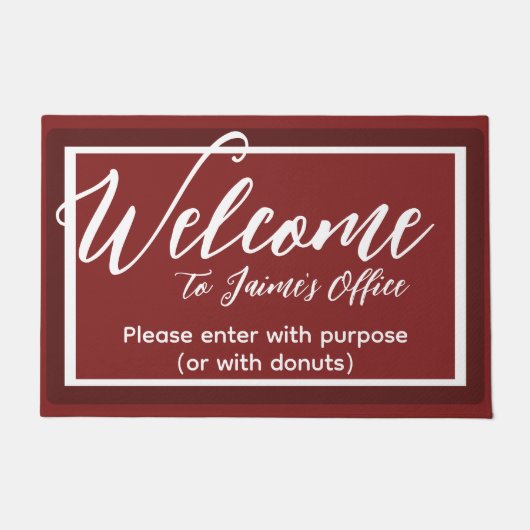 赤おもしろい名前をカスタムするオフィスのドアマット ドアマット (正面)