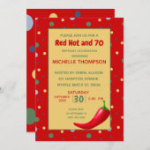 赤おもしろい熱70番目の誕生日招待状 招待状 (正面/裏面)