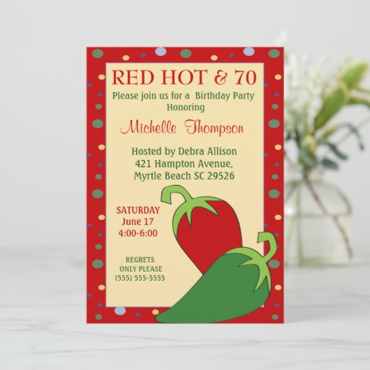 赤おもしろい熱70番目の誕生日招待状 招待状 (スタンド正面)