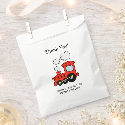 赤おもちゃ列車の少年の赤ちゃんシャワーのパーティーの好意バッグ フェイバーバッグ (クリップ留めされた状態)
