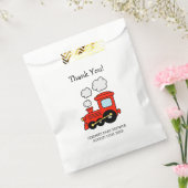 赤おもちゃ列車の少年の赤ちゃんシャワーのパーティーの好意バッグ フェイバーバッグ (封をした状態)