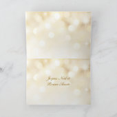 赤および金ゴールドのつまらないもののJoyeux Noëlのフランス人のクリスマス シーズンカード (内部)