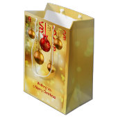 赤および金ゴールドのクリスマスのつまらないもの ミディアムペーパーバッグ (裏面アングル)